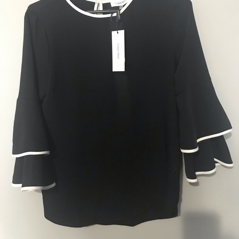 Calvin Klein Womens Flounce sleeve top